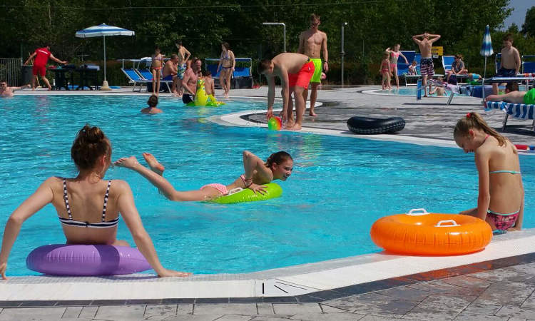 Camping Piantelle zwembad
