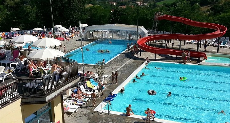 waterpark benedengedeelte camping Norcenni Girasole Club